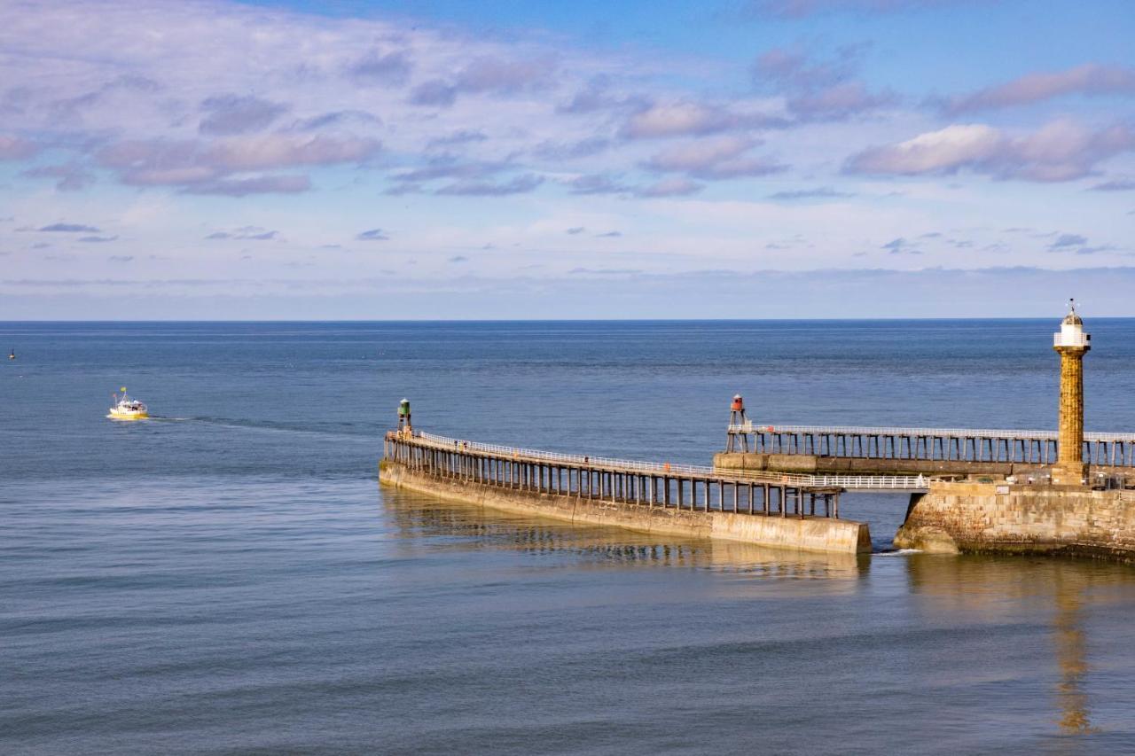 Royal Whitby Otel Dış mekan fotoğraf