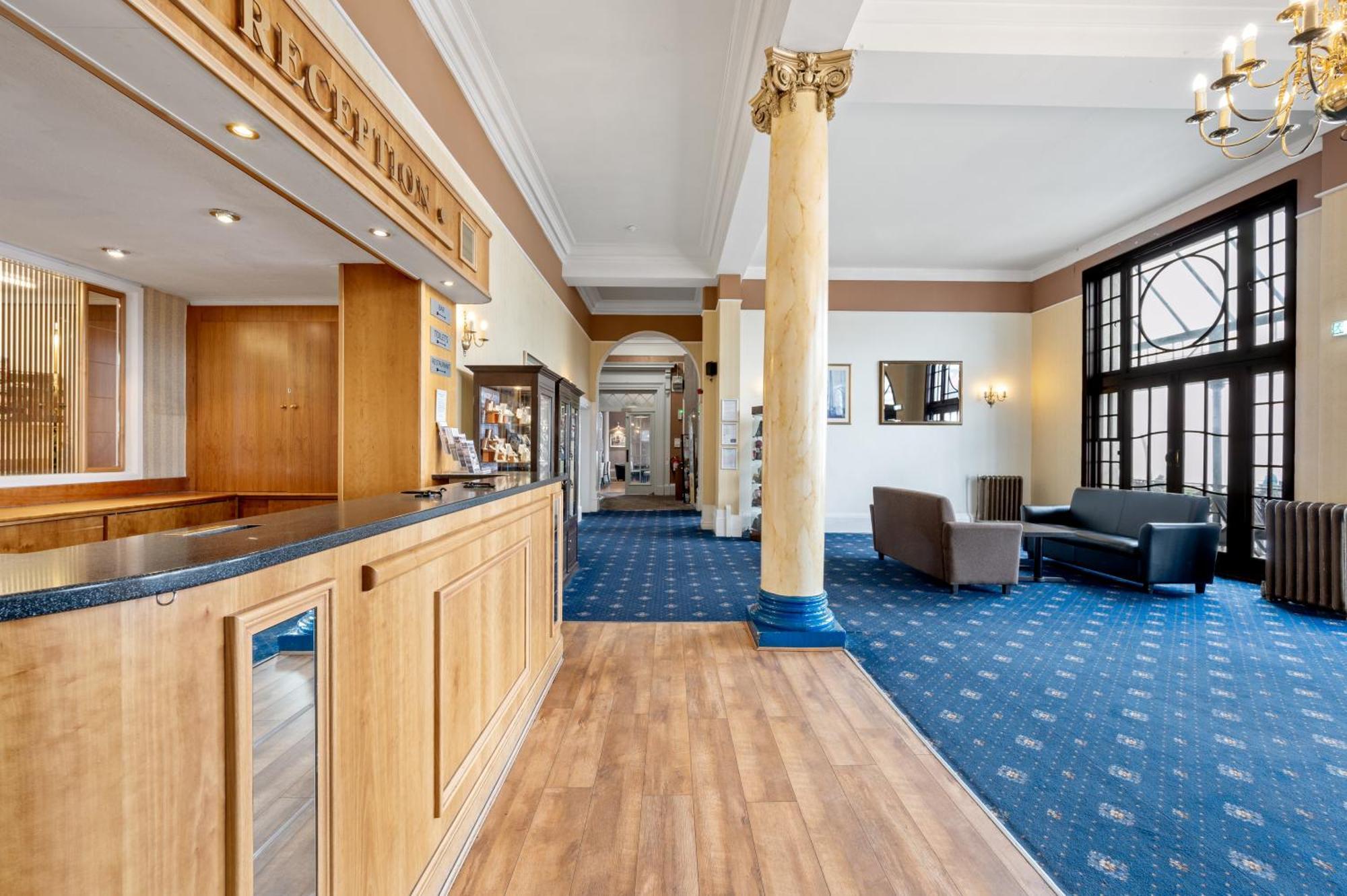 Royal Whitby Otel Dış mekan fotoğraf