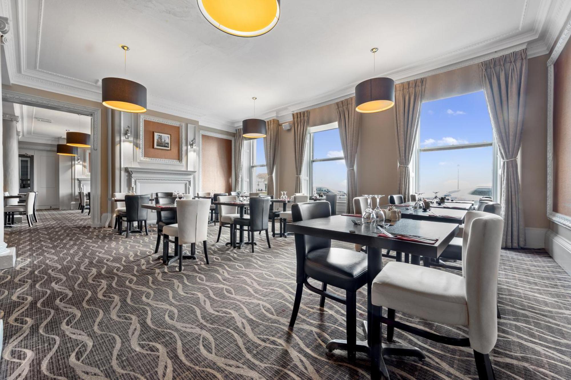 Royal Whitby Otel Dış mekan fotoğraf