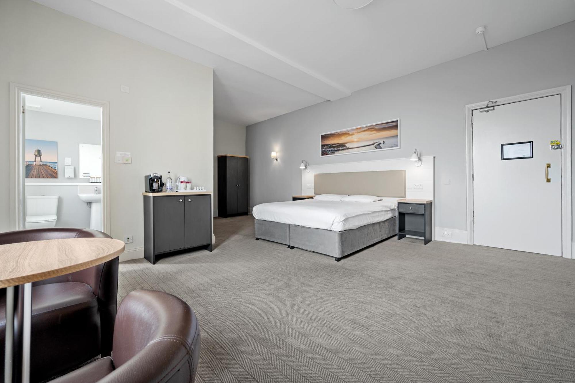 Royal Whitby Otel Dış mekan fotoğraf