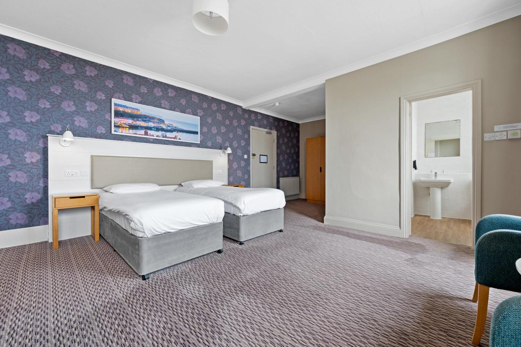 Royal Whitby Otel Dış mekan fotoğraf
