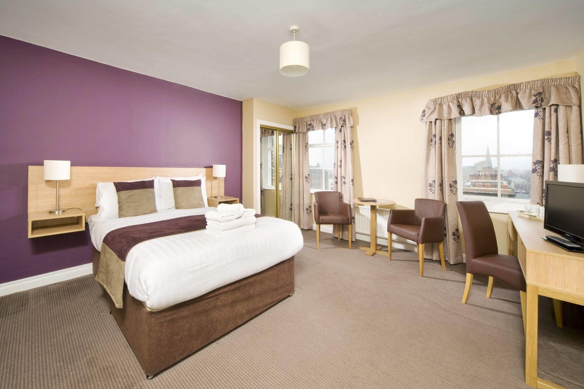 Royal Whitby Otel Dış mekan fotoğraf